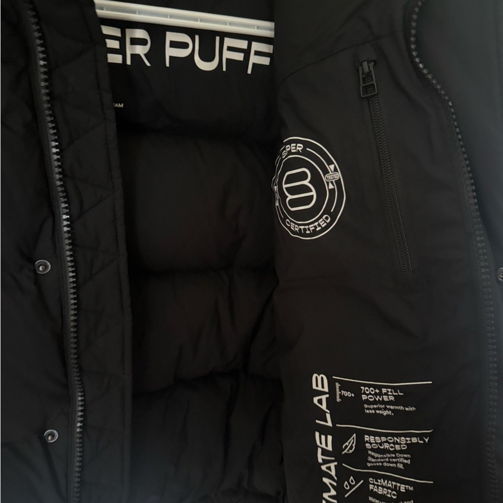 Aritzia Black Super Puff Jacket - Picture 3 of 5